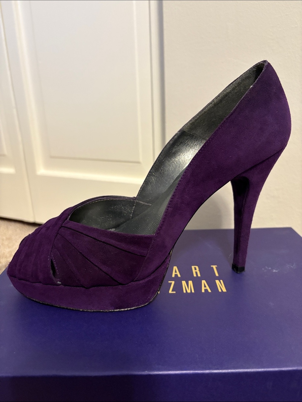 Stuart Weitzman Eggplant Purple Suede Peep-Toe Heels Women 8 - Picture 4 of 13